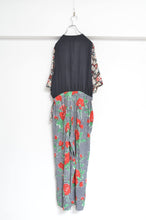Load image into Gallery viewer, JUMPSUIT_FLORAL 01 / ASS_C
