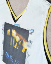 Load image into Gallery viewer, V NECK SLEEVELESS T / 毎日だ
