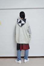 画像をギャラリービューアに読み込む, QUILT HOODIE/L GRY_02_A
