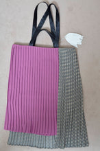 Load image into Gallery viewer, PLEATED BAG/LARGE_B
