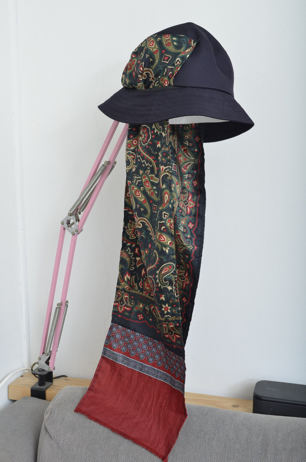SCARF DROOPY BUCKET HAT_NAV_05
