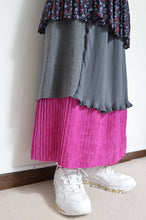 Load image into Gallery viewer, PLEATED SKIRT 01 / A
