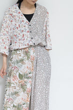 Load image into Gallery viewer, JUMPSUIT_FLORAL 02 / ASS_A
