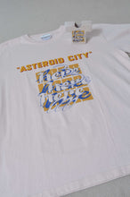 画像をギャラリービューアに読み込む, here 3rd Anniversary special T-SHIRTS&lt;ASTEROID CITY&gt;
