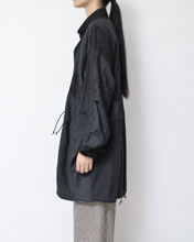 Load image into Gallery viewer, [27SS 予約アイテム] Black Table Cloth Field Coat
