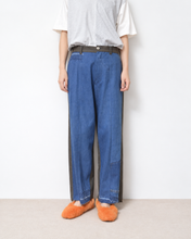 Load image into Gallery viewer, [27SS 予約アイテム] Denim Front Trousers
