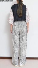 Load image into Gallery viewer, JUMPSUIT_FLORAL 02 / ASS_A
