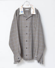 Load image into Gallery viewer, Table Cloth Collar Check Fringe Shirt
