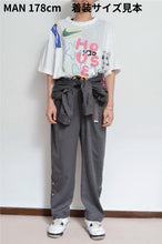 Load image into Gallery viewer, TWILL JUMP SUIT/FLORAL_03
