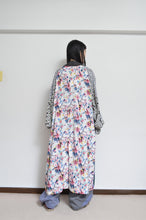 Load image into Gallery viewer, ROBE TRENCH COAT_FLORAL (02/here bespoke)_B
