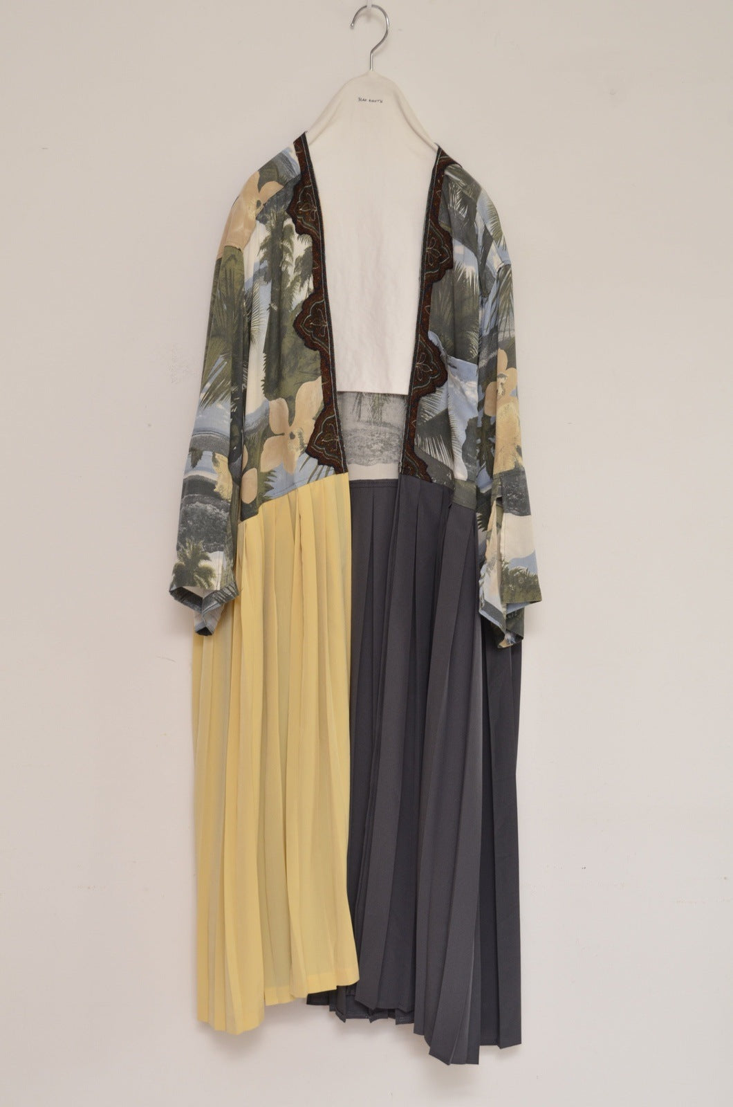 ALOHA SH ROBE_03 – here/YEAH RIGHT!!