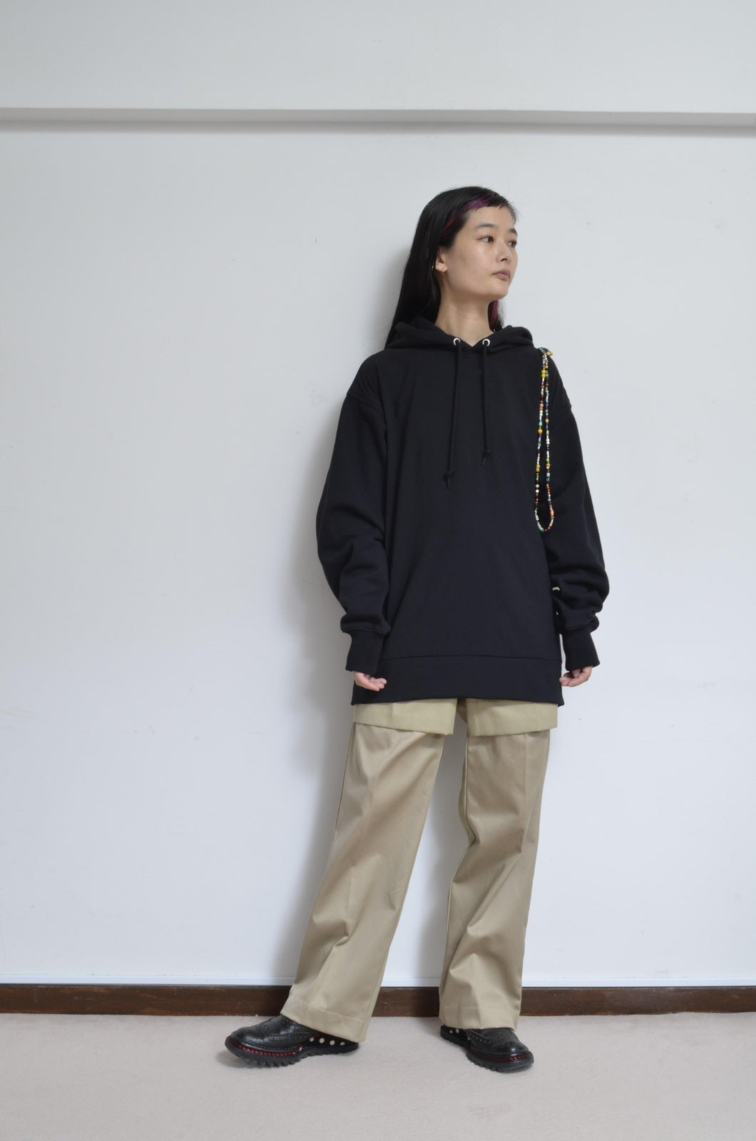 CHIFFON HOODIE (ACCESSORIES) / BLK