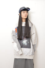 画像をギャラリービューアに読み込む, SWITCHING SWEATSHIRT P/O(w/ PRINT)/L.GRAY*sparkle_001
