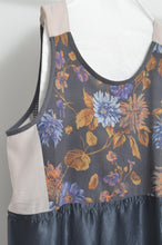 Load image into Gallery viewer, FLORAL TANK OP / NAV_00
