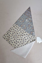 Load image into Gallery viewer, MELTON TRIANGLE SHAWL/BEG
