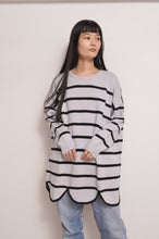 Load image into Gallery viewer, RIPPLE WAVE HEM KNIT P/O w/NECK PARTS_BORDER
