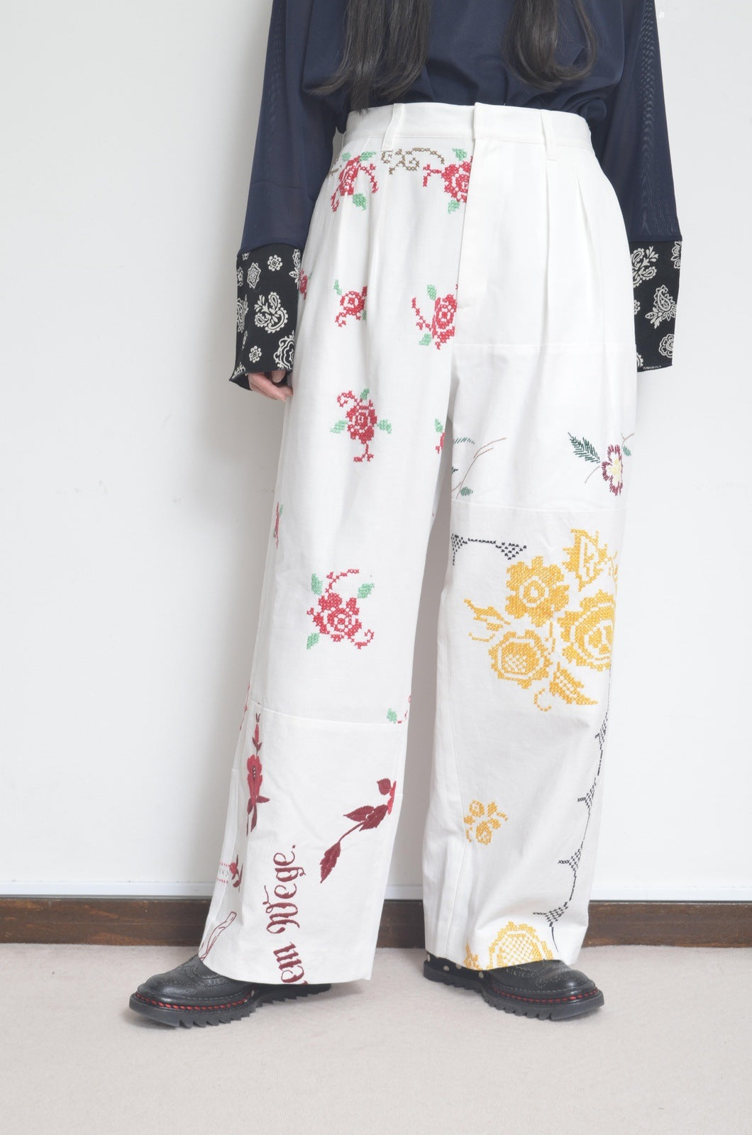 TABLE CLOTH WIDE TUCK PT/COL_01 / F