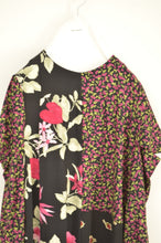 Load image into Gallery viewer, FLORAL W SLEEVE OP
