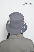 Load image into Gallery viewer, CUT AND CONNECTED TWILL BUCKET HAT
