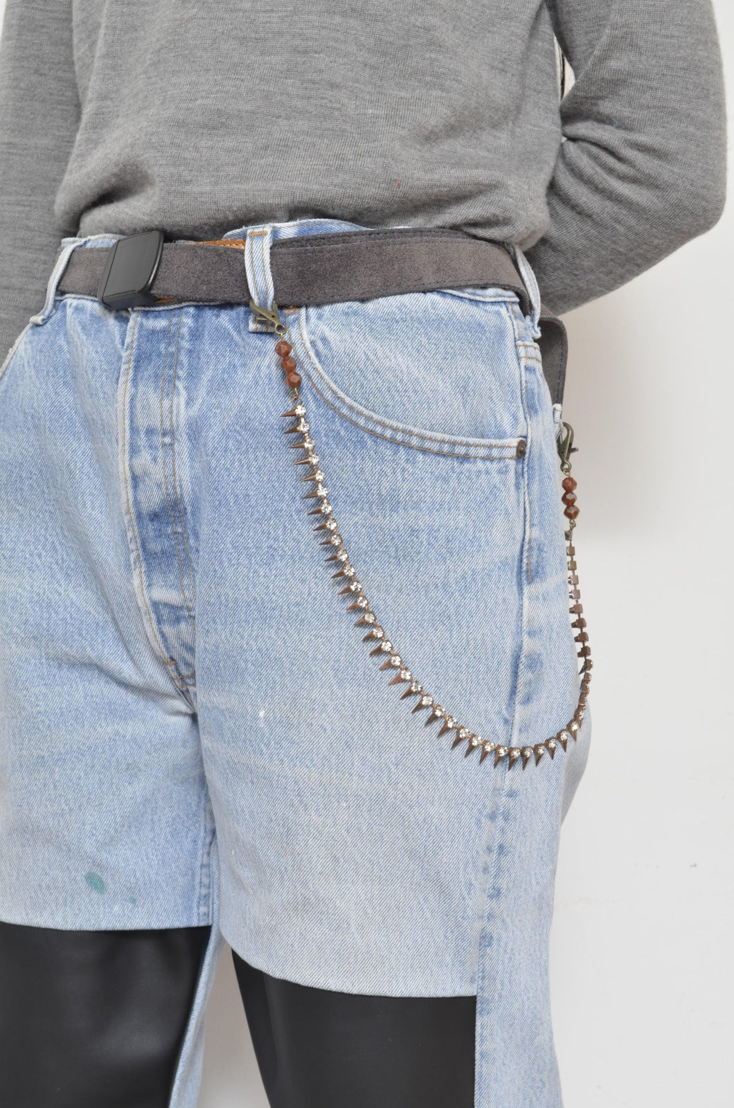 REMIX WALLET CHAIN_STUDS