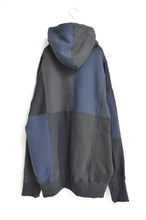 Load image into Gallery viewer, SWITCHING HOODIE

