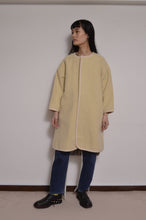 画像をギャラリービューアに読み込む, WOOL MOSSA FLAPS COAT/YELLOW_02
