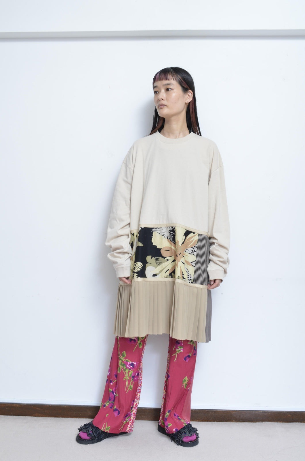 TIERED L/S T OP 01 / BEIGE_B