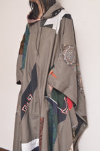 Load image into Gallery viewer, CUT AND CONNECTED C/C/L PONCHO / KHAKI
