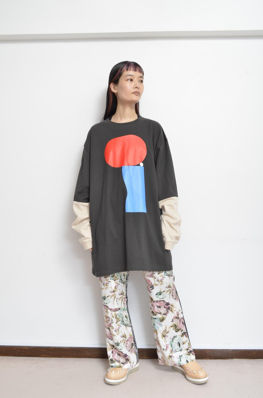 SWITCHING SLEEVE L/S T_ 01 / CHARCOAL/Mi