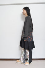 画像をギャラリービューアに読み込む, TIERED L/S T OP 01 / CHARCOAL_A
