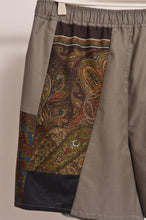 Load image into Gallery viewer, CUT AND CONNECTED C/C/L SHORTS /KHAKI
