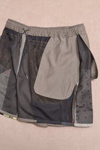 Load image into Gallery viewer, CUT AND CONNECTED C/C/L SHORTS /KHAKI
