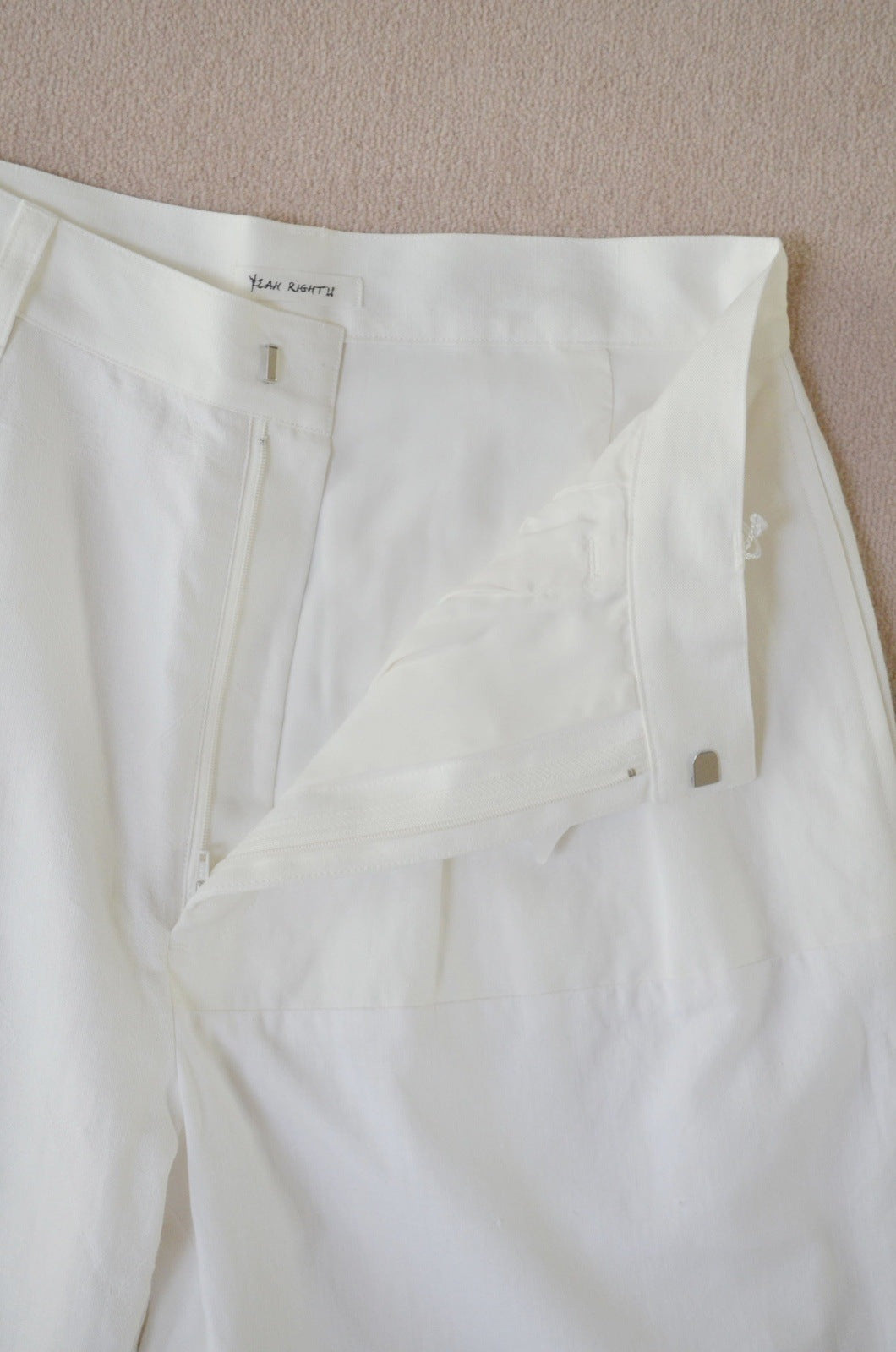 TABLE CLOTH TAREPERD PT/O WHT – here/YEAH RIGHT!!
