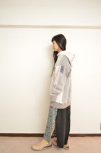 Load image into Gallery viewer, SWITCHING HOODIE
