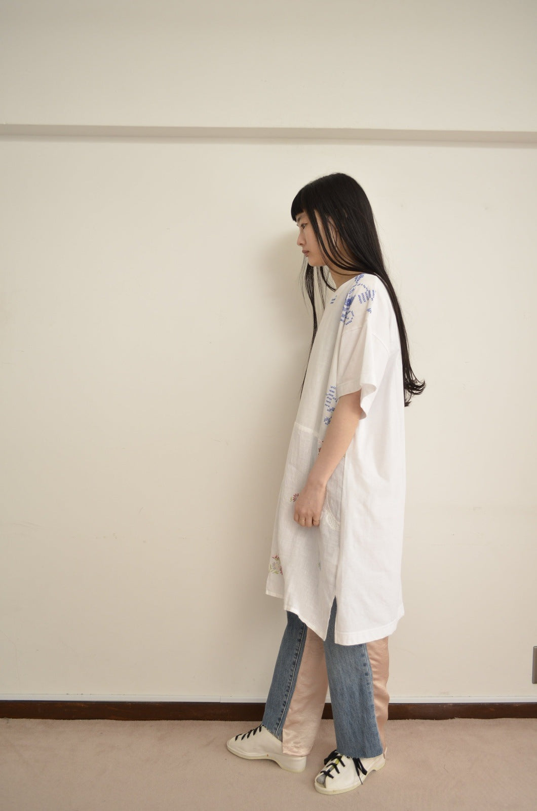 YEAH RIGHT! - イェーライト WHT TABLE CLOTH OP/COLの通販 by