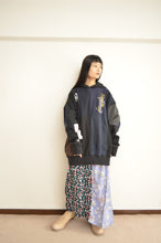 Load image into Gallery viewer, SWITCHING HOODIE
