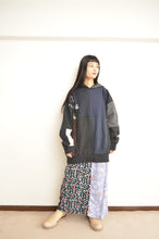 Load image into Gallery viewer, SWITCHING HOODIE
